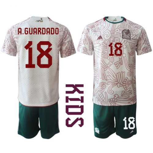 Otroški Nogometni dresi Mehika Andres Guardado #18 Gostujoči SP 2022 Kratek Rokav (+ Kratke hlače)